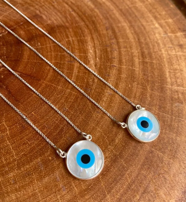 ESCAPULÁRIO OLHO GREGO DE MADREPÉROLA GRANDE