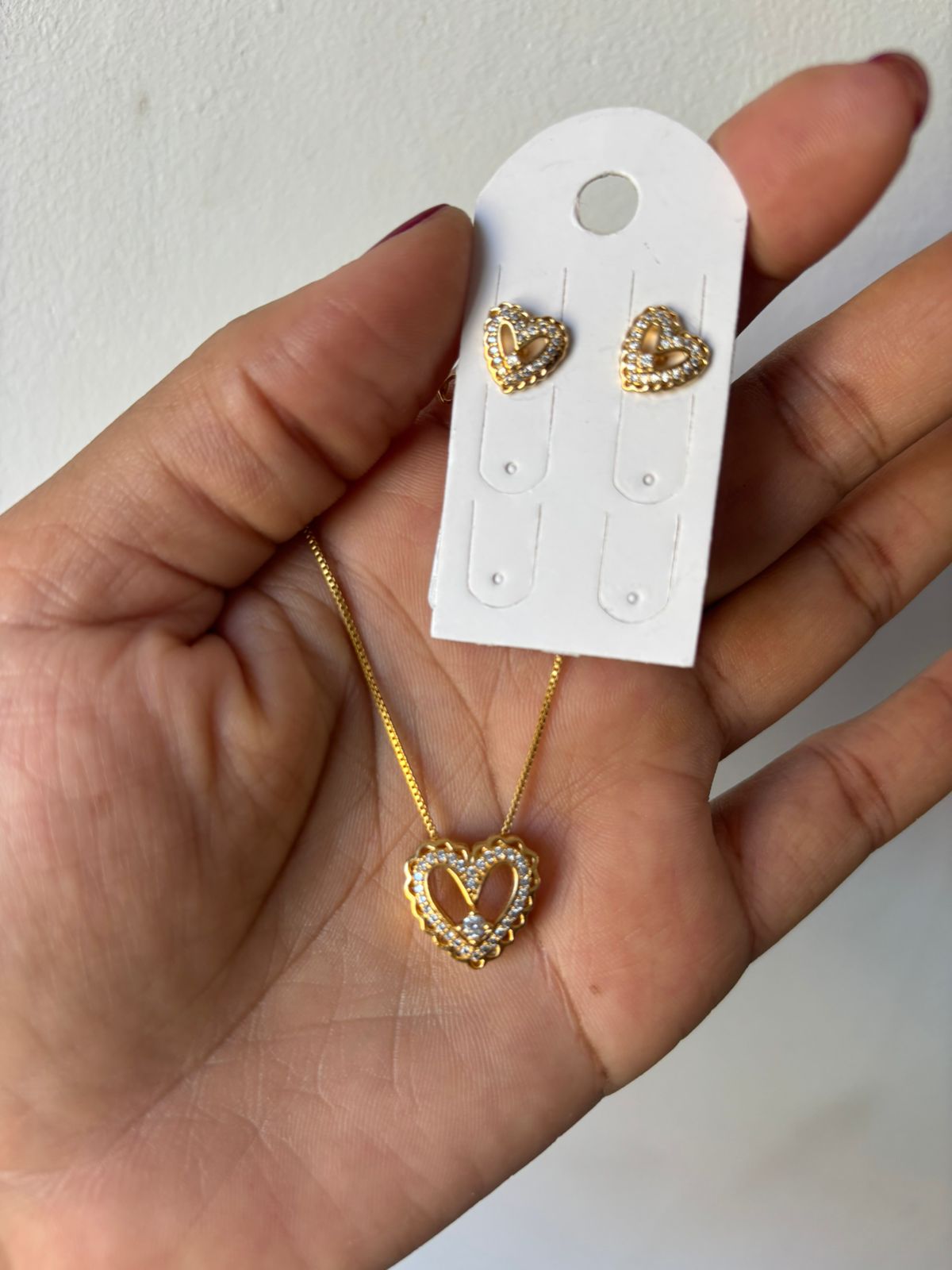 CONJUNTO CORAÇÃO CRAVEJADO